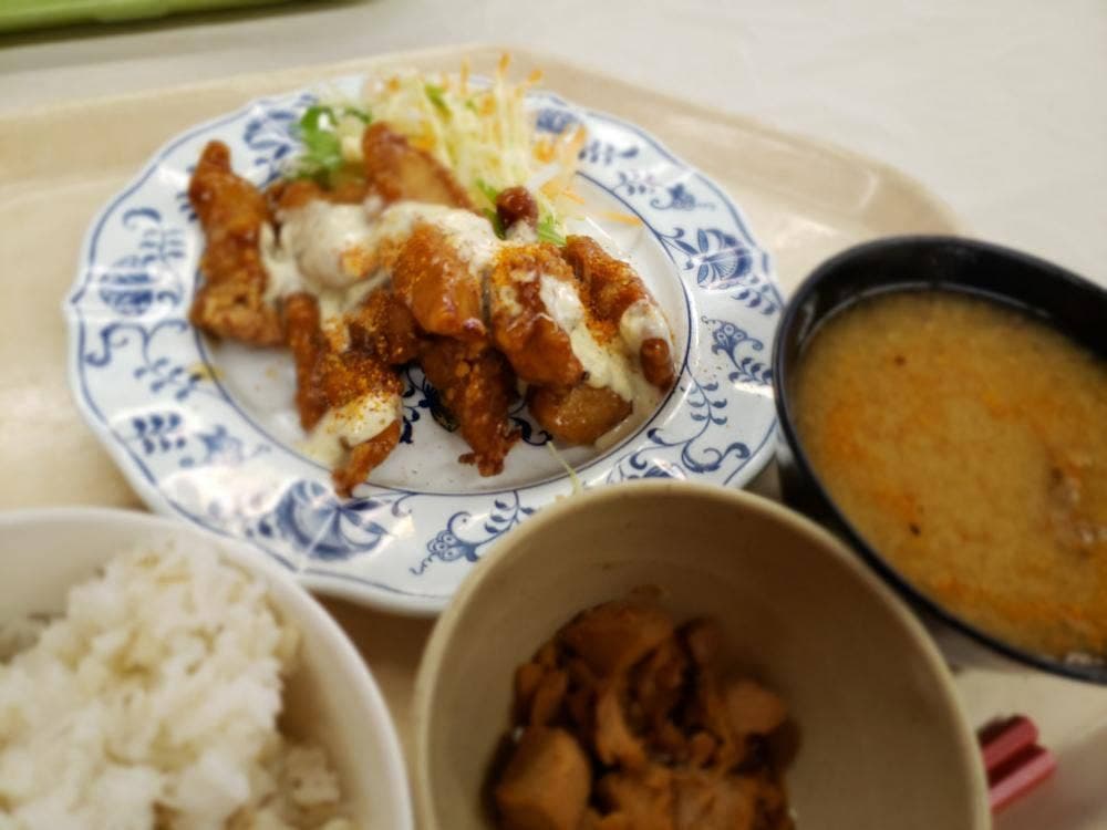 どんぶりや ありがとう食堂