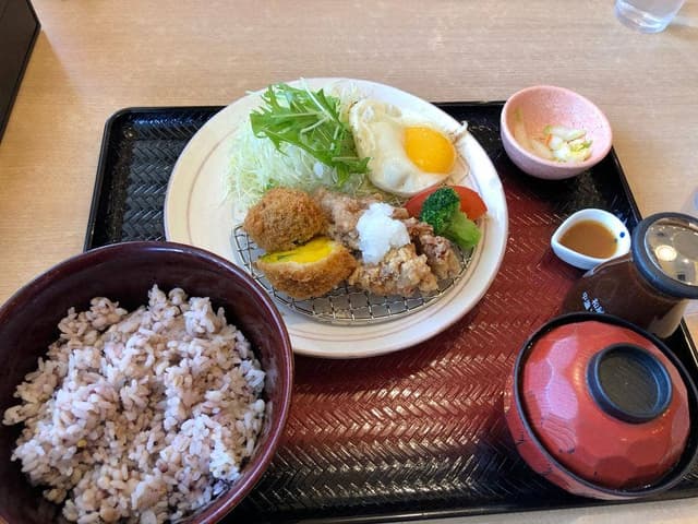 大戸屋ごはん処 LaLaテラス南千住店 - サブ画像1