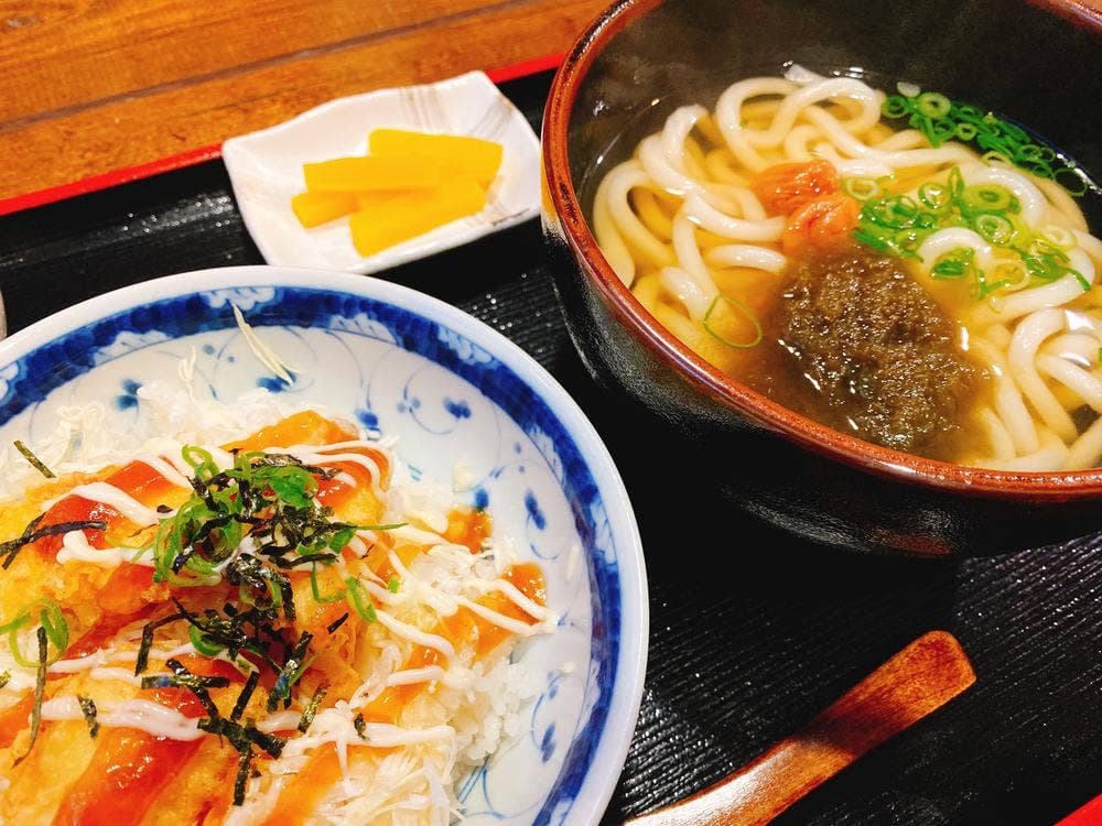 とり天本舗 寝屋川店