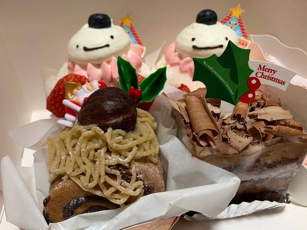 STRAWBERRY SHORT CAKE