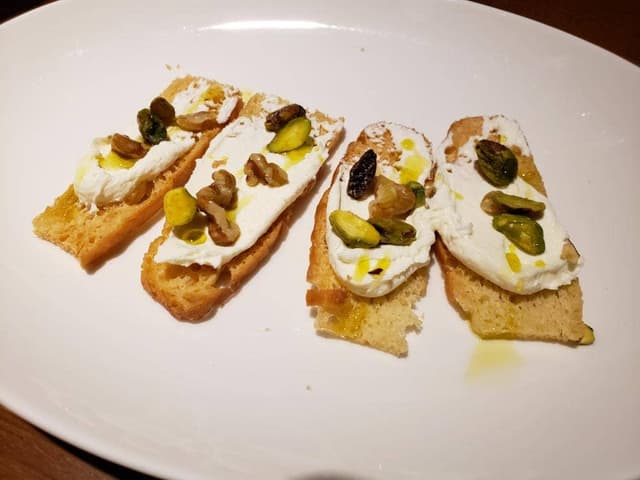 ステーキハウス&ワインバー ザ・パインズ - サブ画像2