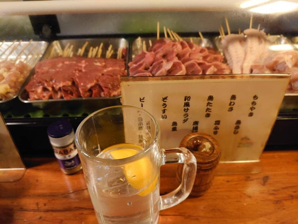 とりせん(焼鳥)弥八店