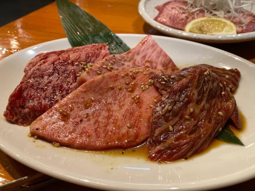 炭火焼肉みやび