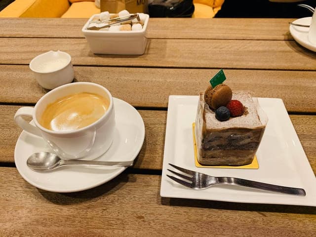 パティスリー モーン 和泉中央店 - サブ画像3