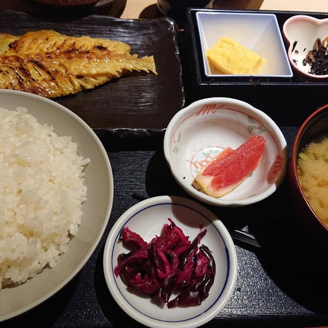 炉端焼き 魚然 銀座三丁目店 - サブ画像3
