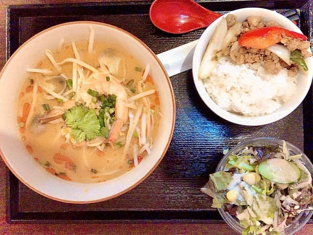 ナマステ ダイニング&バー西新宿店 - サブ画像1
