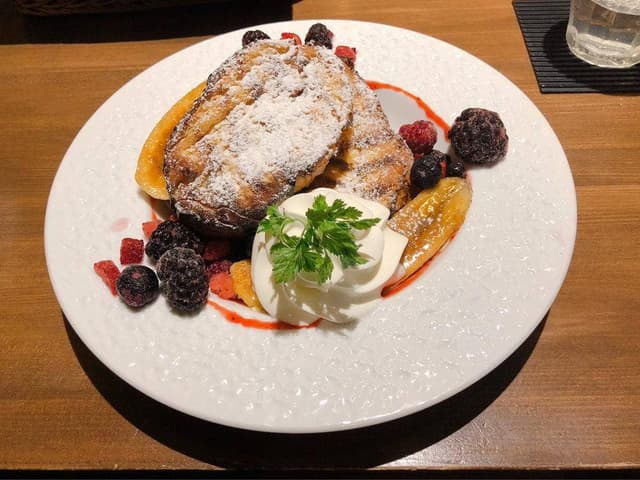 カフェ&ダイニングバー Milkcafe - サブ画像1