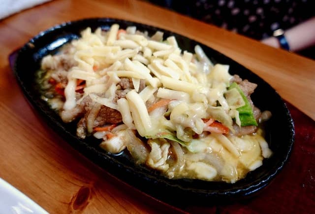 笑顔の豚 - サブ画像3