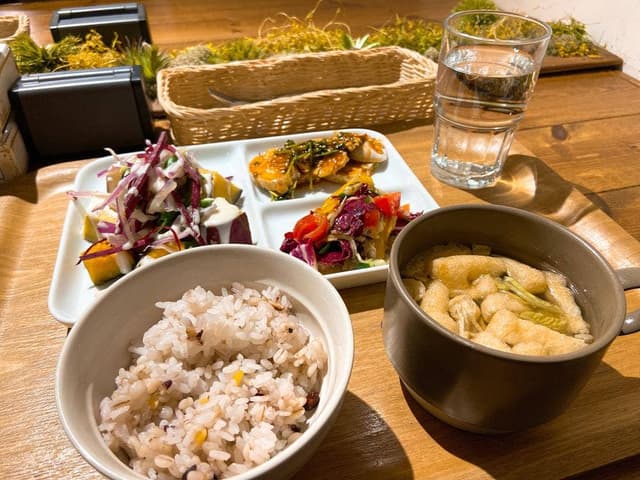 MR.&MRS.CAFE - サブ画像2