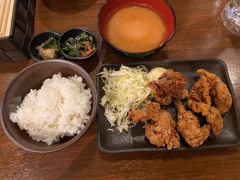 新名古屋名物 しゃちほこ屋