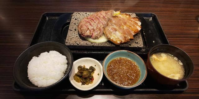 石焼ステーキ 贅 松崎店 - サブ画像3