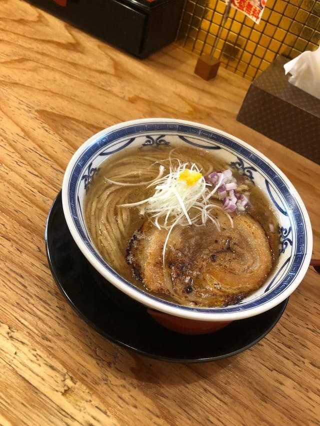 下品なぐらいダシのうまいラーメン屋 沖縄園田店 - サブ画像3