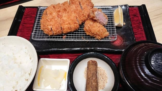 とんかつ新宿さぼてん 調布パルコ店 - サブ画像2