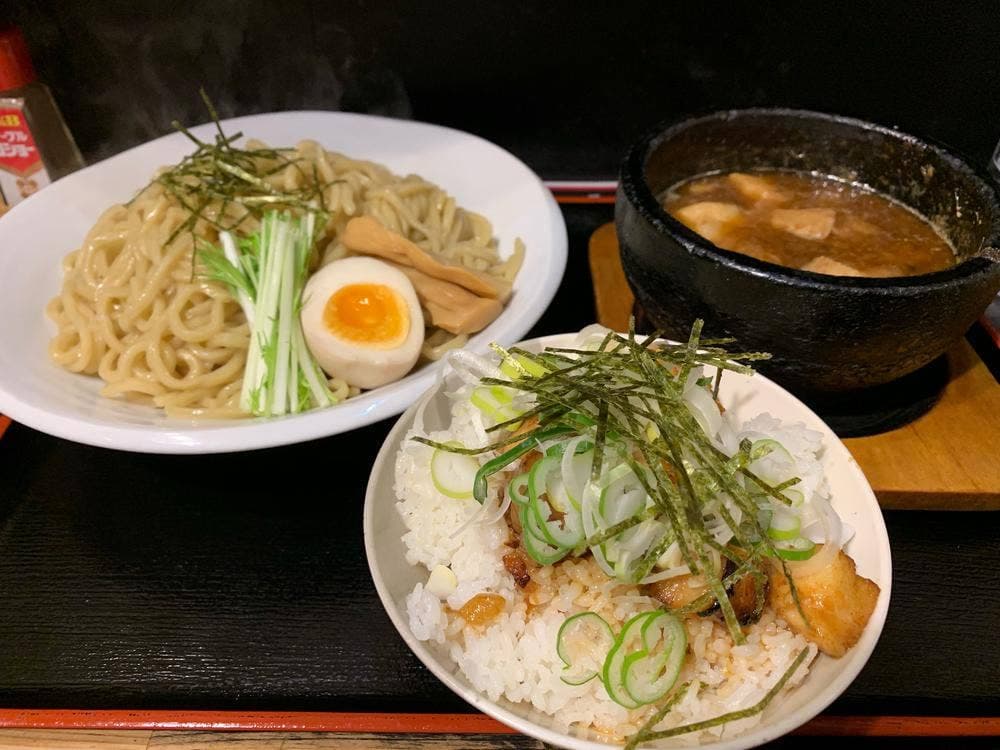醤丸つけ麺中華そば