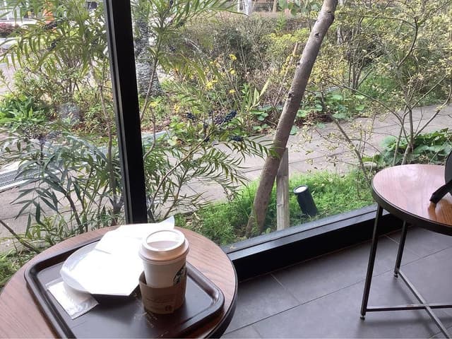 スターバックス コーヒー 博多の森店 - サブ画像2