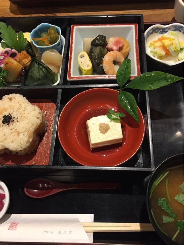 ごはん処 矢尾定 - サブ画像3