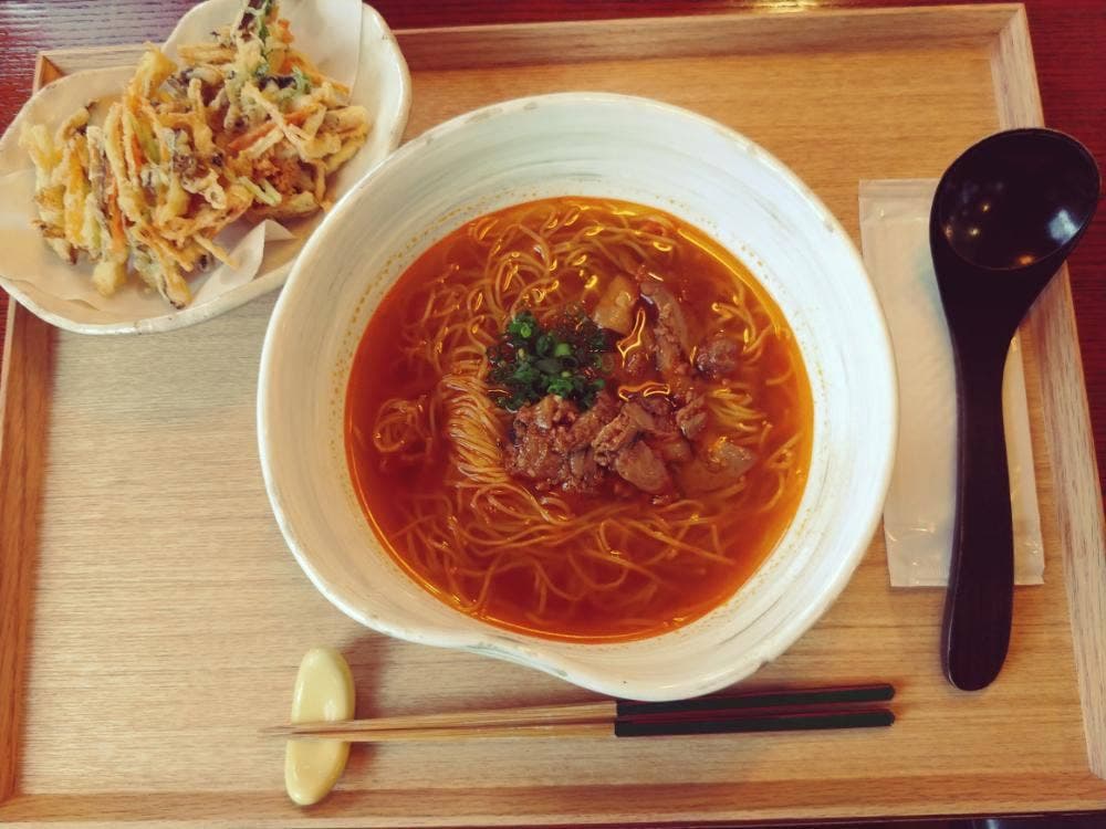 雲か山か 愛野店