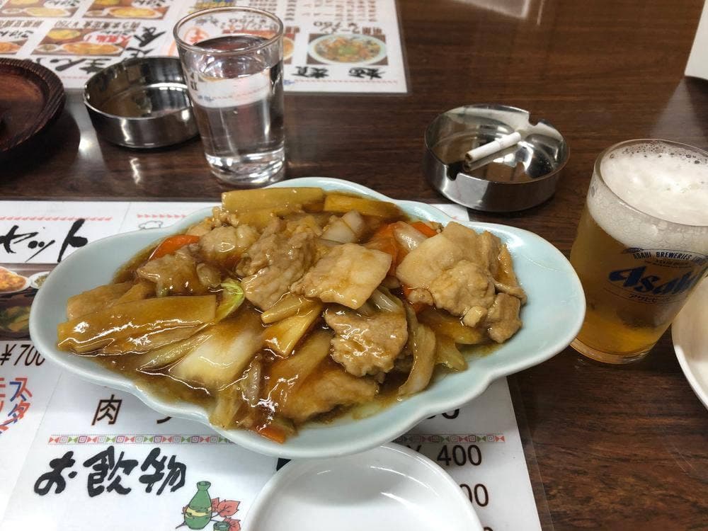 明朗飯店