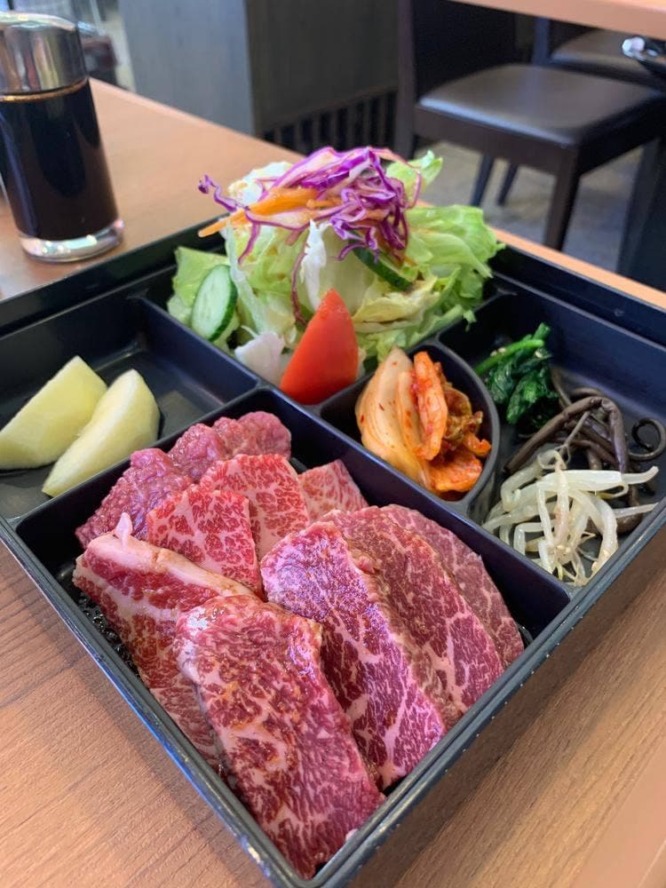 焼肉ハウス・千曲屋