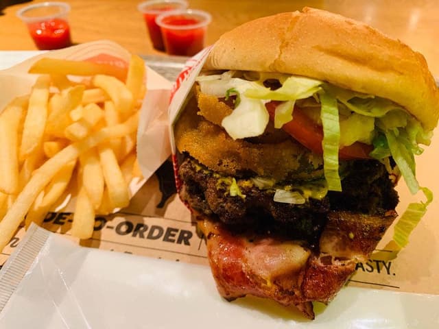 FATBURGER 渋谷店 - サブ画像1