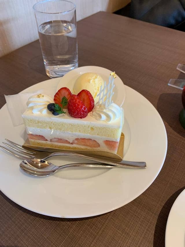 カフェ&レストラン ウエストリバー ホテルヴィスキオ尼崎 - サブ画像1