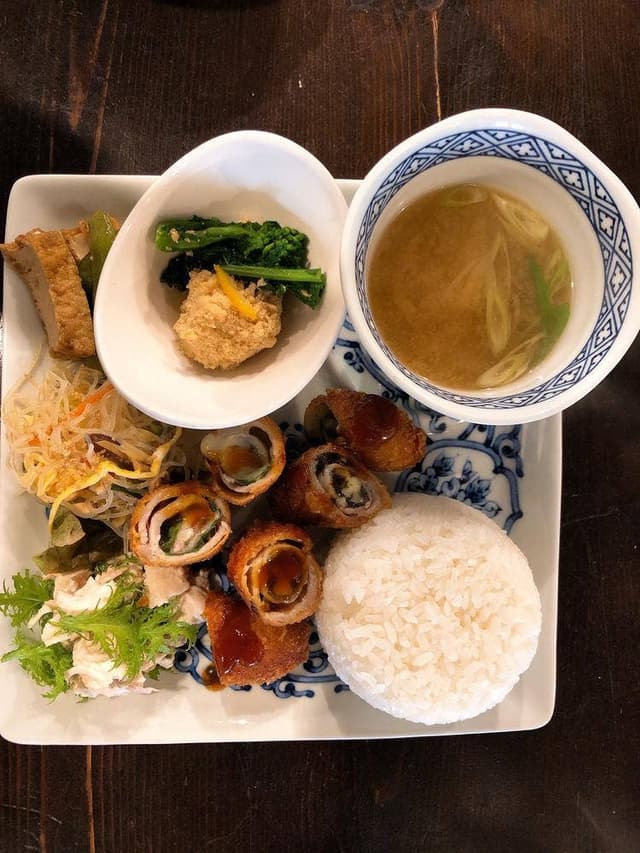 blue dot cafe - サブ画像1