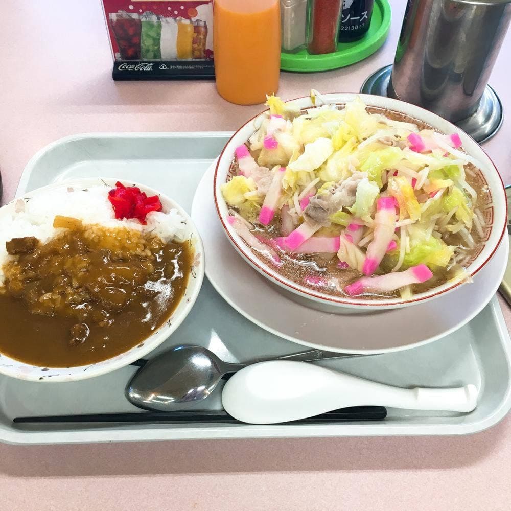 トラックターミナル食堂