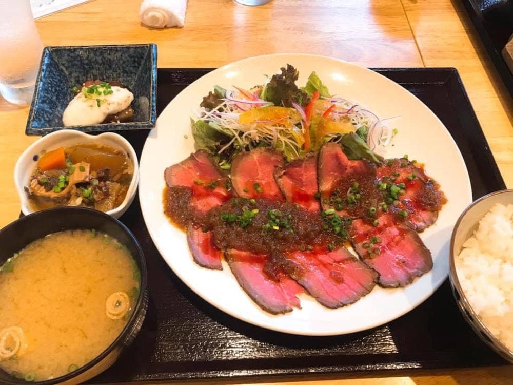 大衆キッチン炭火屋ハッポウ