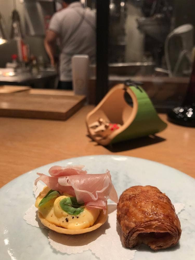 ヤナカ スギウラ