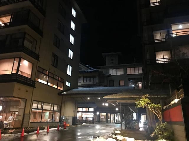 酒・肴・麺処  信濃路 緑翠亭景水 - サブ画像1