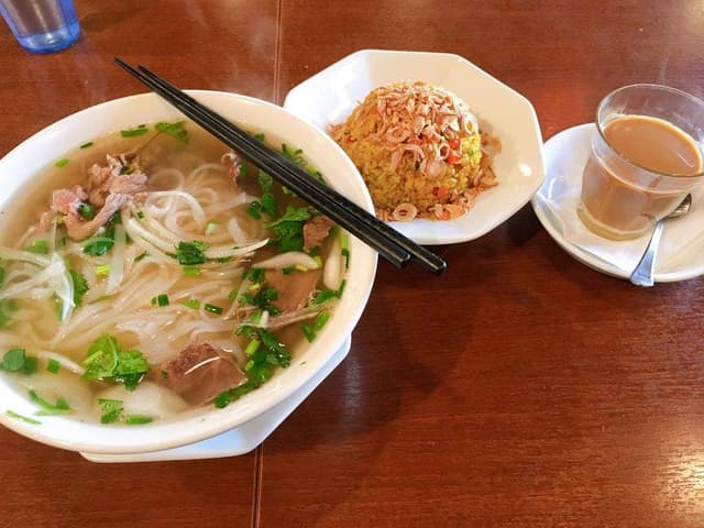 ベトナム料理 ホァングン 渋谷文化村通り店 - サブ画像2