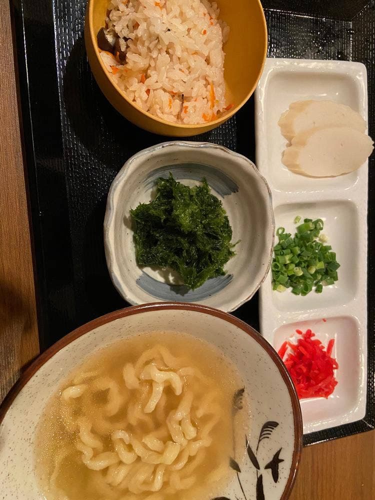 沖縄料理 ゆらりあちね