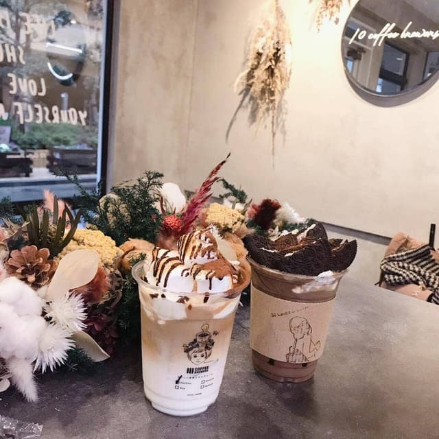 10 COFFEE BREWERS 大名店 - サブ画像3