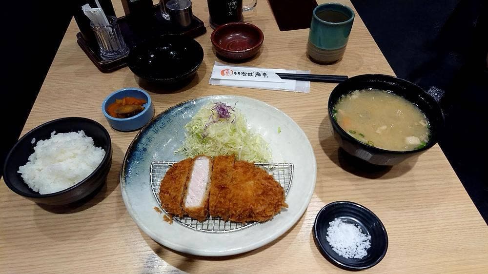 とんかつ いな葉 新越谷店