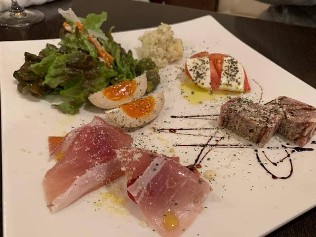 ジビエとワインと生パスタの店 カチャトーレ ヤマガミ - サブ画像2