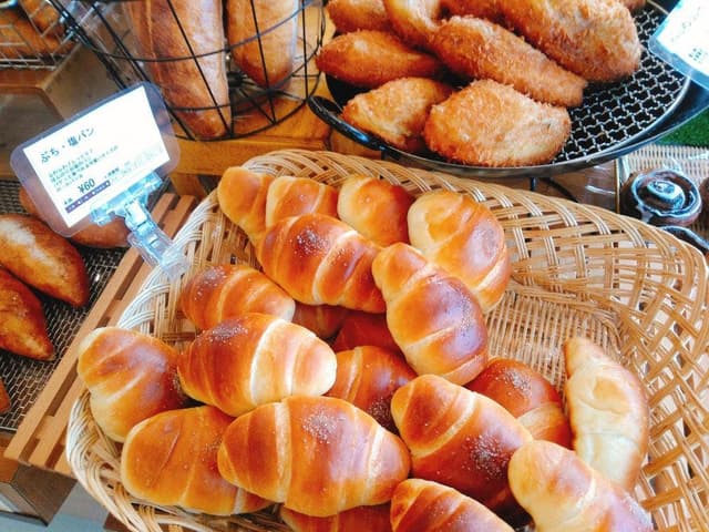 ブレドール 仙台六丁の目店 - サブ画像1