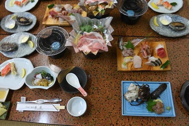 温泉旅館水月 食事処 - サブ画像1