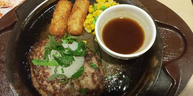 ガスト 倉見店 - サブ画像1
