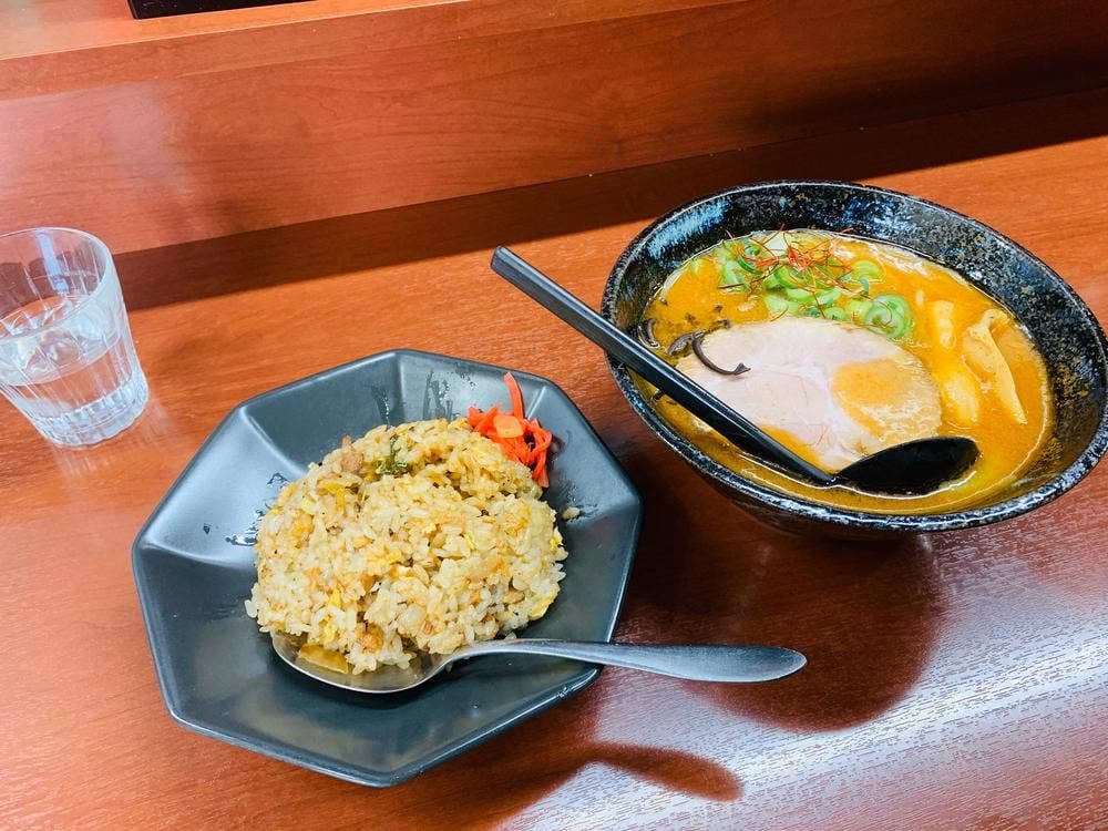 麺屋 かねもり