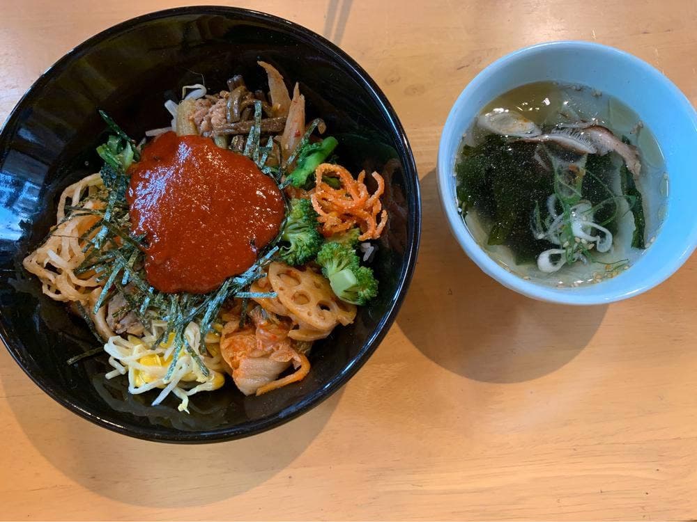 旬彩厨房 すらっかん