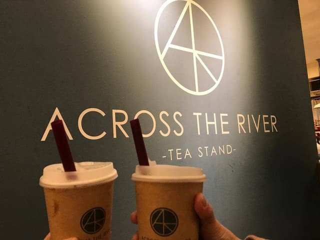 ACROSS THE RIVER - サブ画像1