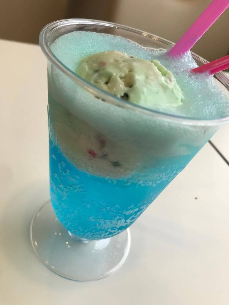 サーティワンアイスクリーム クロスモール清武店