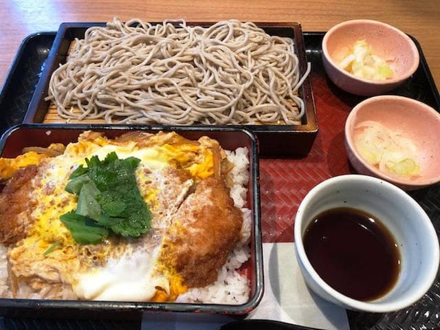 大戸屋ごはん処 山下公園店 - サブ画像2