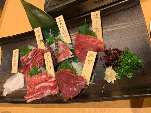 桜肉料理専門店 焼馬 古閑 - サブ画像1