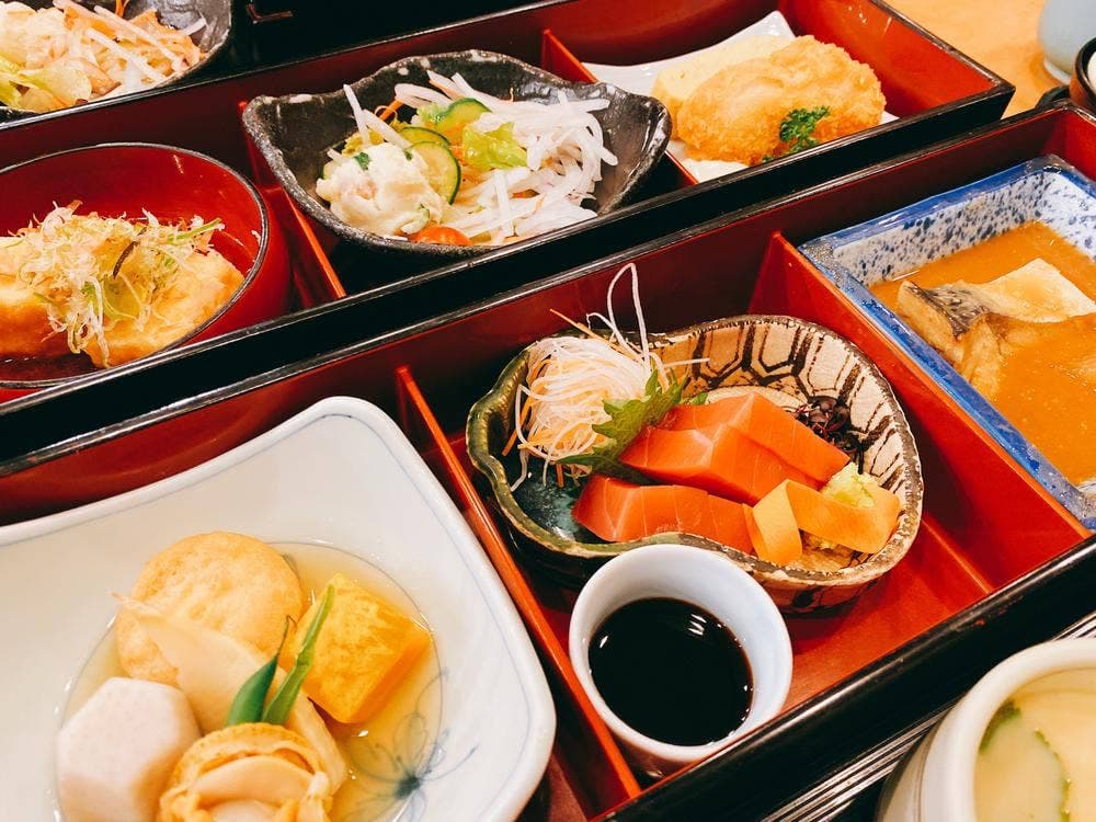 ホテルクラウンパレス知立和食処祭