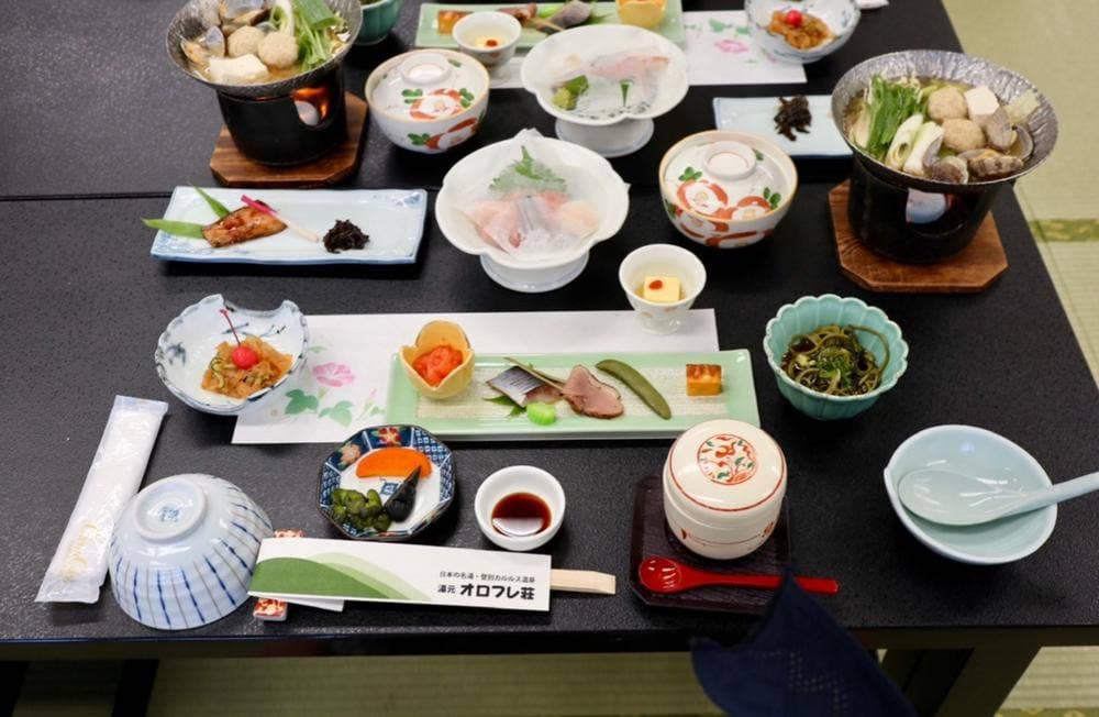 登別カルルス温泉 湯元オロフレ荘 食事処