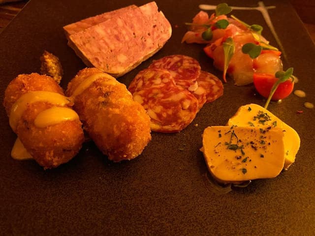 ワインバー繭 - サブ画像1