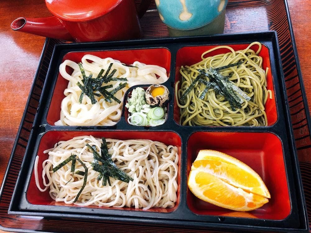 よしのや