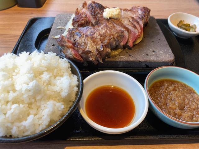 石焼きステーキ 贅 宮城富沢西店 - サブ画像1