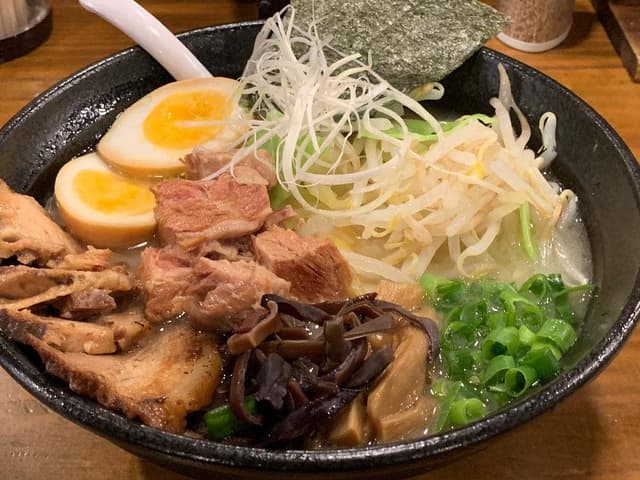 久留米らーめん 鐡釜 横須賀中央店 - サブ画像1